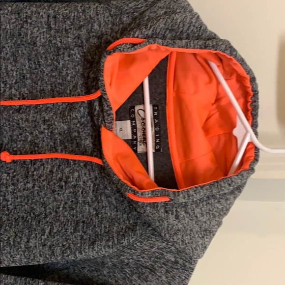 Sweatshirt - Picture 2 of 6